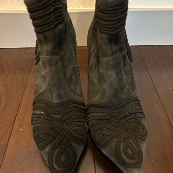 Jeffrey Campbell grey suede bootie with roping detail - Picture 2 of 2